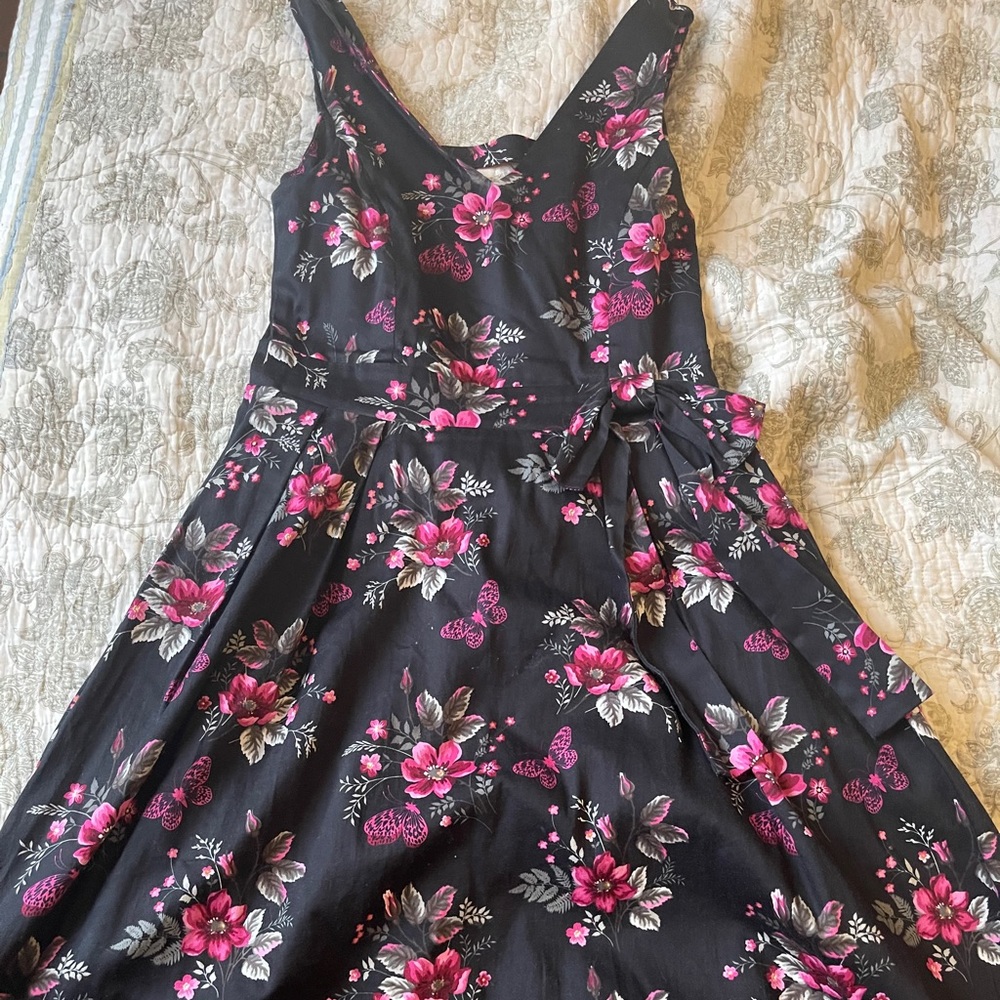 Beautiful retro dress . London